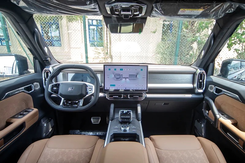 2025 Jetour T2 2.0L 4WD TRIFLE EDITION Black Tan