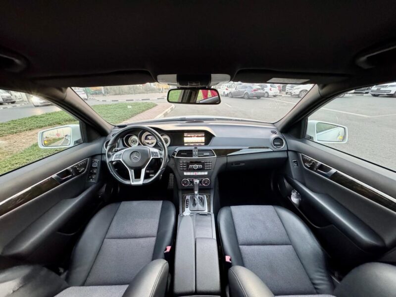 2014 Mercedes-Benz C300 V6 engine 3.5-liter White Grey