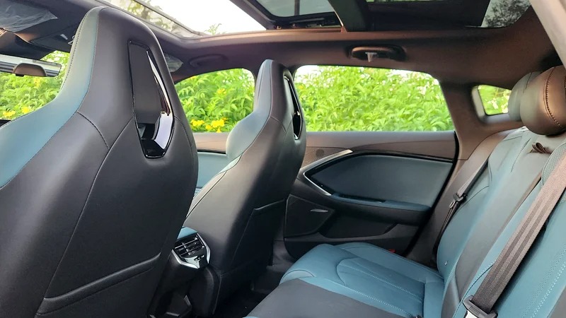 2025 MG MG 7 4-Cylinder Engine Other Grey Green