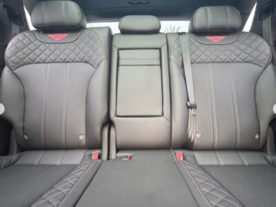 2017 BENTLEY BENTAYGA MULLINER 6.0-liter twin-turbocharged W12 White