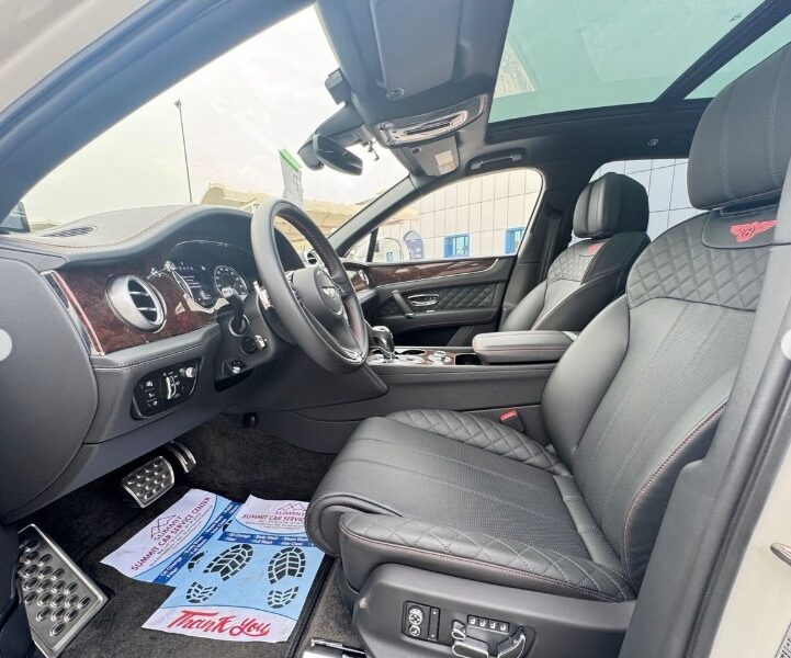 2017 BENTLEY BENTAYGA MULLINER 6.0-liter twin-turbocharged W12 White