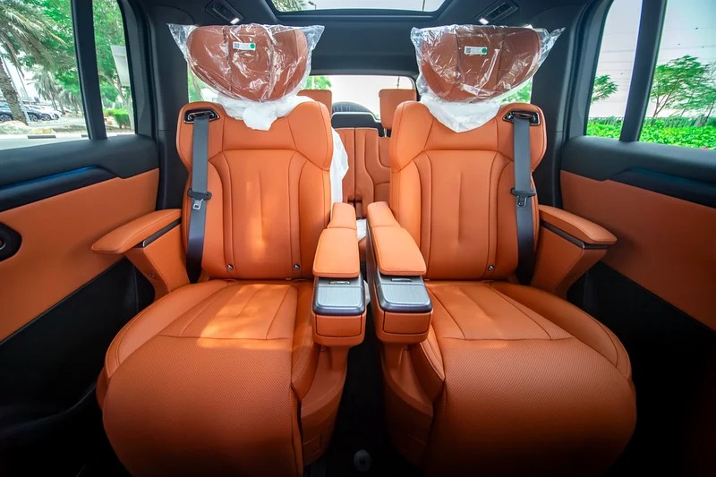 2025 Rox 01 1.5L PLUG-IN HYBRID VIP White Orange