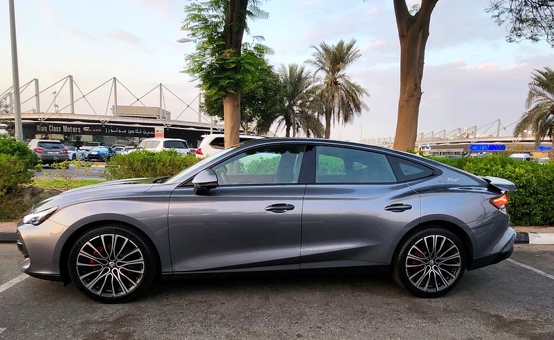 2025 MG MG 7 4-Cylinder Engine Other Grey Green