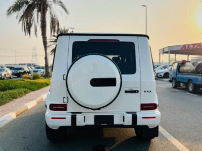 2020 MERCEDES BENZ G 63 AMG 4.0-liter V8 biturbo Engine Black White