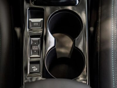 Peugeot 2008 PEUGEOT 2008 ALLURE 1.2P AT MY2023 Silver Black