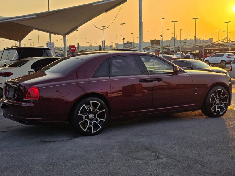 2015 Rolls-Royce Ghost 6.6-liter twin-turbocharged V12 Full Specifications