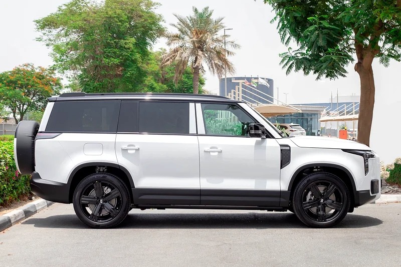 2025 Rox 01 1.5L PLUG-IN HYBRID VIP White Orange