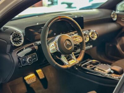 Mercedes-Benz A 35 AMG 4MATIC Hatchback 2022 White Black