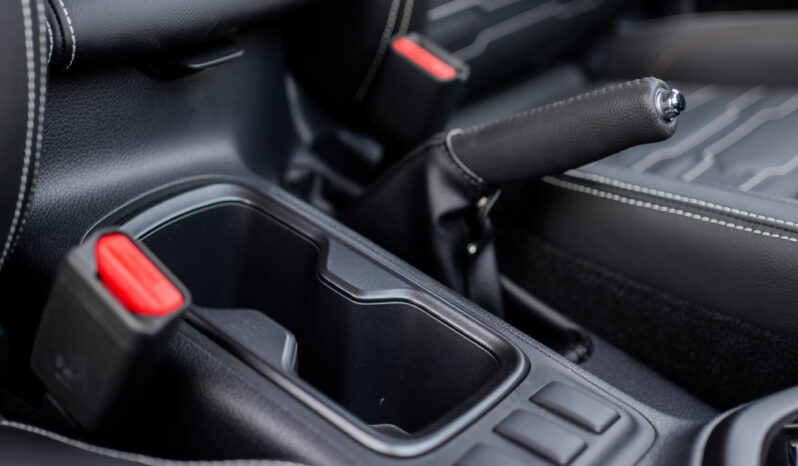 2025 Nissan Navara Pro-4X 2.5L AT Diesel 2.5 L Inline‑4 Twin‑Turbo Diesel Gray