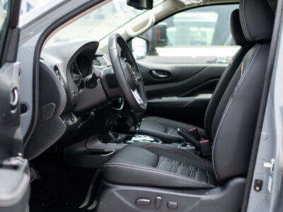 2025 Nissan Navara Pro-4X 2.5L AT Diesel 2.5 L Inline‑4 Twin‑Turbo Diesel Gray