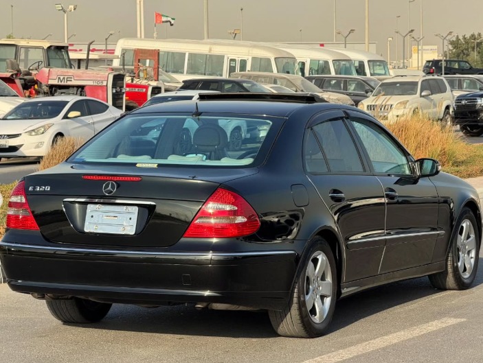 Mercedes Benz E320 3.2-liter V6 Petrol Engine 2004 Black Beige