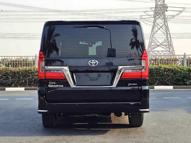 2023 Toyota Granvia PREMIUM 3.5 V6 GCC EXCELLENT CONDITION Black