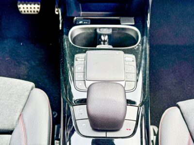 Mercedes-Benz A 35 AMG 4MATIC Hatchback 2022 White Black