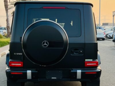 2019 MERCEDES BENZ G 550 4.0L biturbo V8 FULL OPTION Black Red