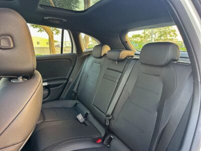 Mercedes-Benz GLA 200 2025 New Mercedes-Benz GLA 200 1.3L Turbo White