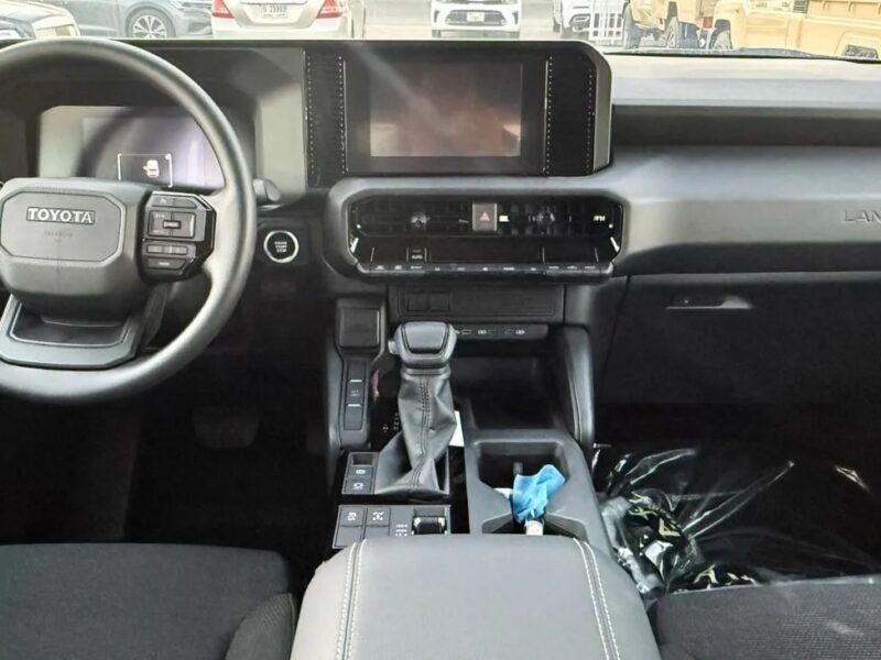 Toyota Prado Toyota Land Cruiser Prado 2025 2.4L 4WD White Black