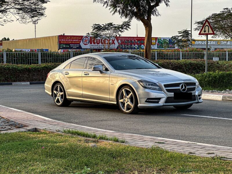 Mercedes-Benz CLS 550 2012 Mercedes-Benz CLS 550 RWD Silver