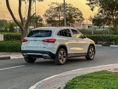 Mercedes-Benz GLA 200 2025 New Mercedes-Benz GLA 200 1.3L Turbo White