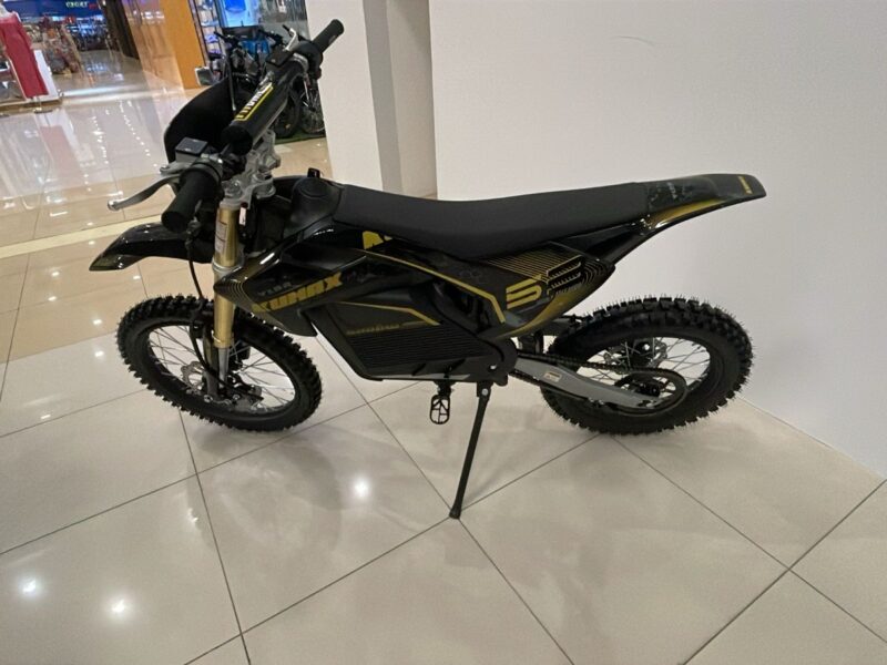 Kunax Electric Dirt Bike 72V Battery Lithium