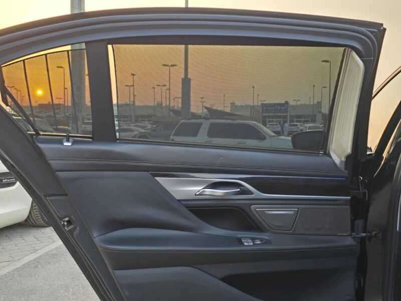 2019 BMW 740 LI 3.0-liter inline 6-cylinder Black Edition Full Specifications