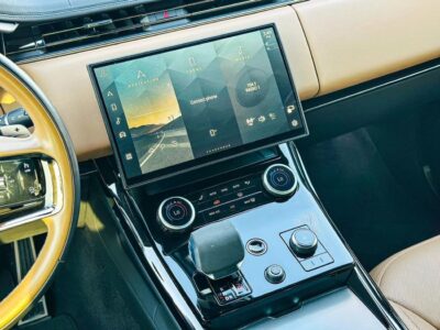 Land Rover Range Rover Sport Dynamic SE P400 3.0L 2023 V6 White Tan