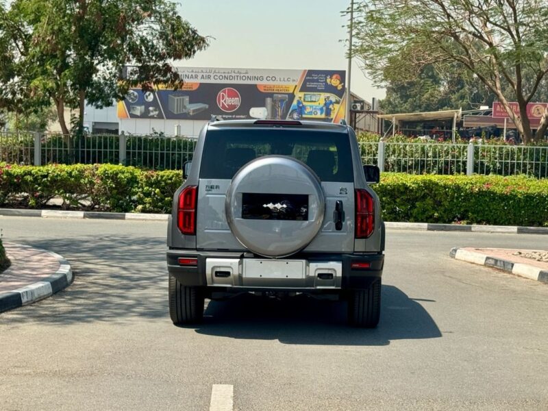 BYD Leopard 5 2024 BYD Leopard 5 Navigator 1.5L Hybrid Plug-In Grey