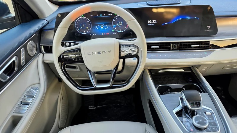 2024 Chery Tiggo 8 Pro Max 2.0T Luxury Green Beige GCC Specs