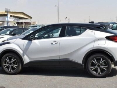 Toyota C-HR Toyota CHR Suffix Z2 1.2L Petrol AWD AT 2024 White Black
