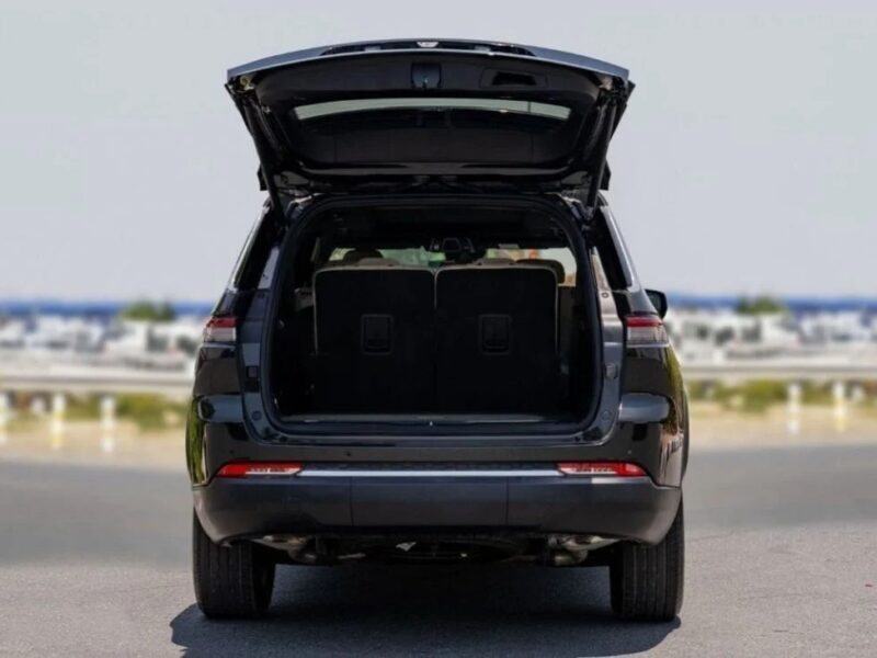 JEEP GRAND CHEROKEE LIMITED 3.6P AT 4X4 MY2023 Black Beige