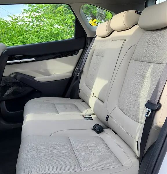 2025 Kia Seltos Other Kia Seltos 4 Cylinder Engine Full option GCC White Black