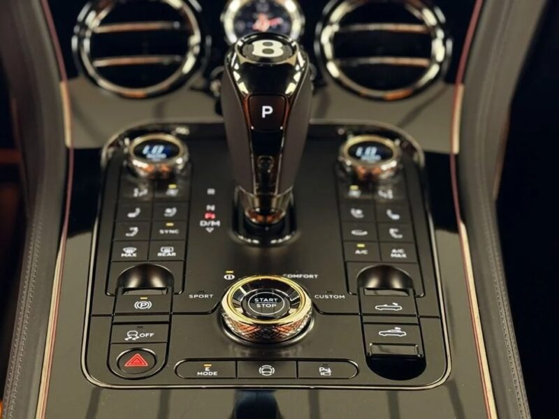 Bentley Continental GTC Bentley Continental GTC 2025 First Edition Black Orange