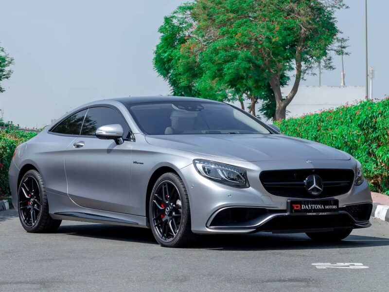 2015 Mercedes-Benz S-Class S 63 4Matic 8 Cylinders Engine Silver White