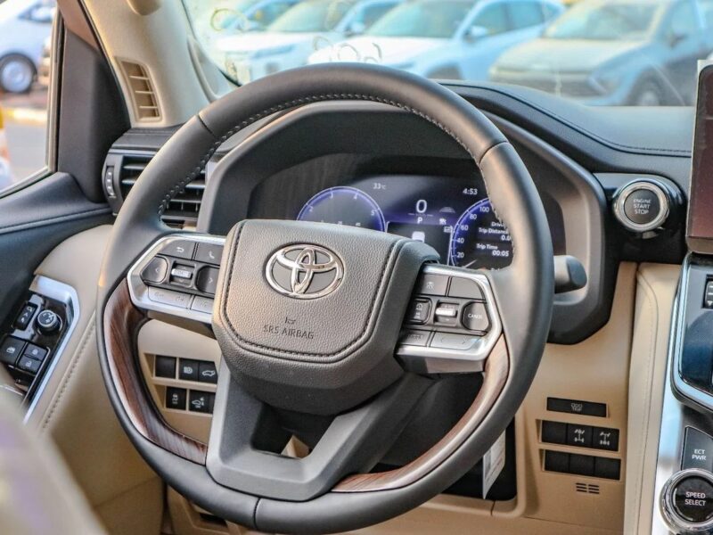 2025 Toyota Land Cruiser Toyota Land Cruiser 300 Series VXR 4.0L Black Beige