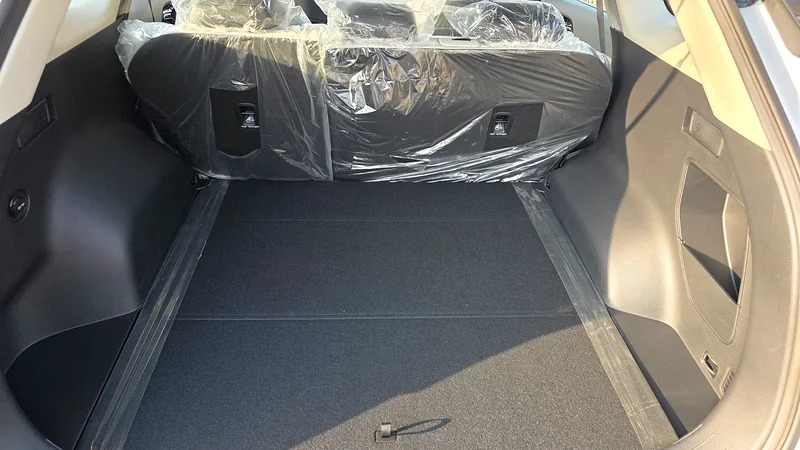 2024 Kia Sportage Other 4 Cylinder Engine White Beige