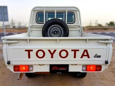 2025 Toyota Land Cruiser Pick Up Double Cabin Diesel 4.2L 6V MT White Grey