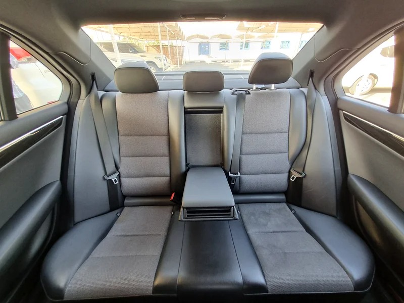 2013 Mercedes-Benz C-Class C350 White Black in Perfect Condition