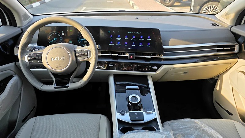 2024 Kia Sportage Other 4 Cylinder Engine White Beige