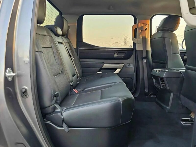 2022 Toyota Tundra CREWMAX TRD SR5 4WD Grey Black GCC Specs