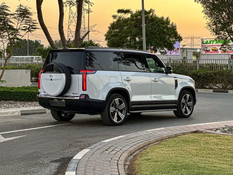 ROX 01 2025 Rox 01 1.5L Hybrid Plug-In White Orange