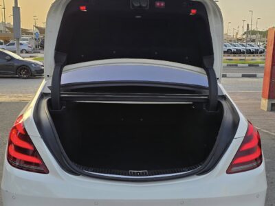 Mercedes-Benz S550 4.7-liter Twin-Turbocharged V8 Engine 2015 White Tan