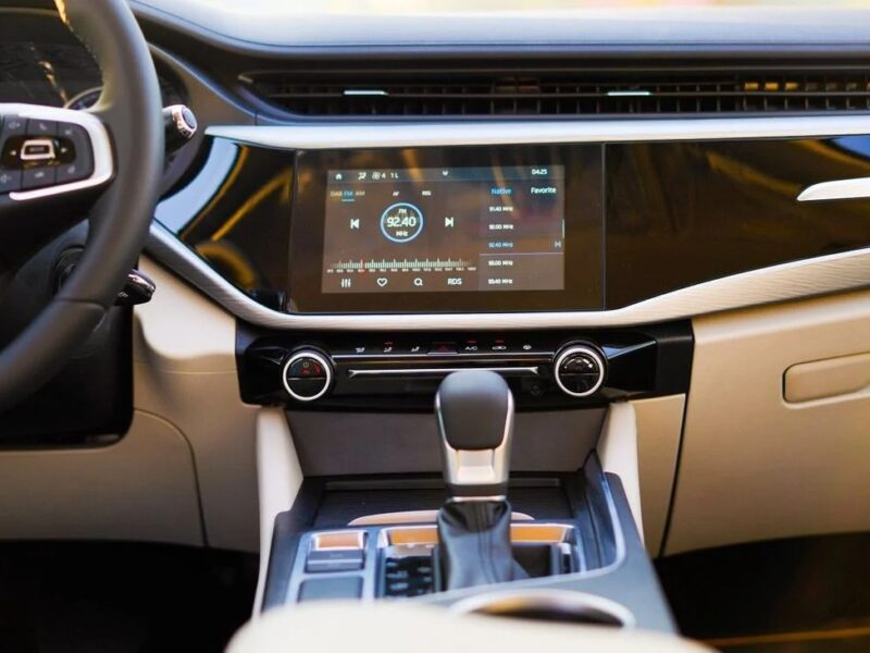 Chery Arrizo 5 2026 Chery Arrizo 5 1.5L FWD Black Beige GCC Specs