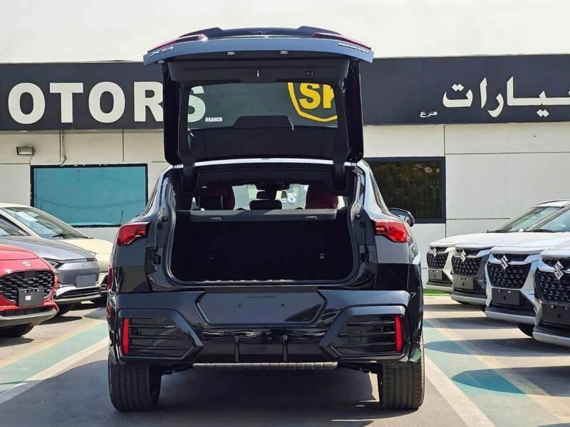 2025 BMW X2 X2 SDRIVE 18i Full Option Black Red GCC Specs