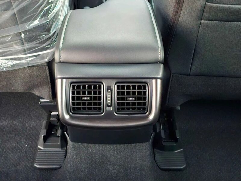 Toyota Hilux GR SPORT DUAL TONE 4.0L V6 PETROL Red Black GCC Specs