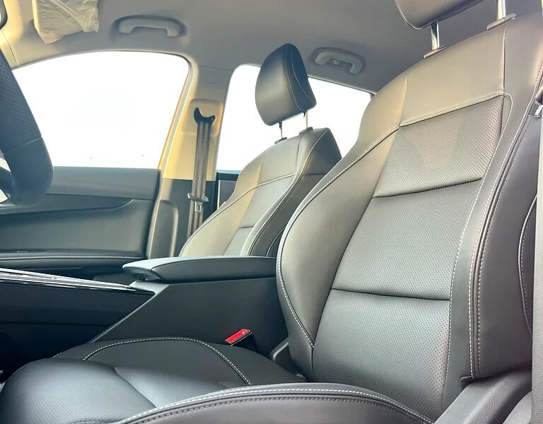 2024 MG One COM Mid Option SUV Orange Black GCC Specs