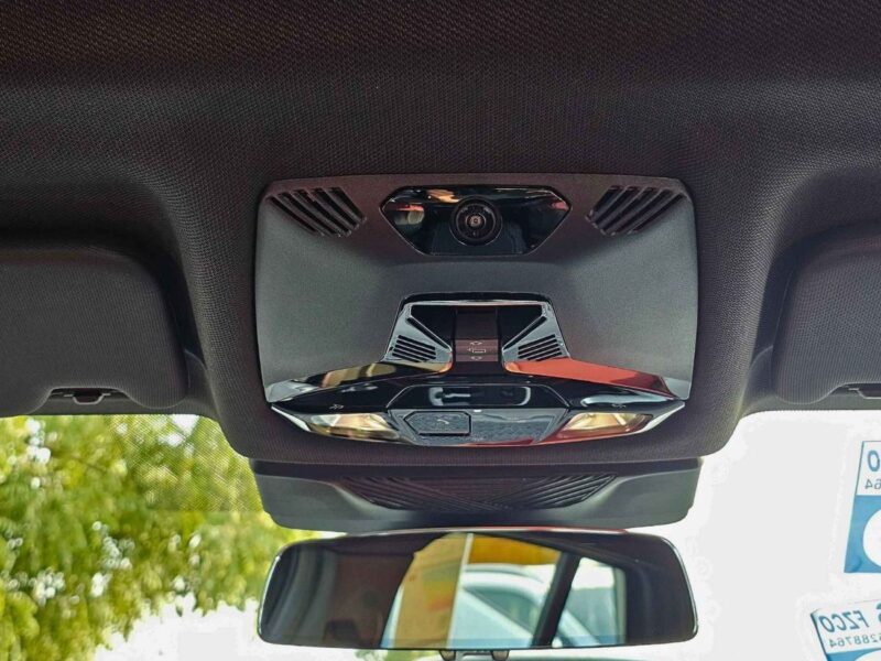 2025 BMW X2 X2 SDRIVE 18i Full Option Black Red GCC Specs