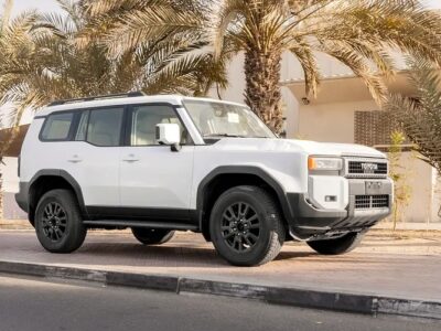 2025 Toyota Prado Other 4 Cylinder Engine White Beige GCC