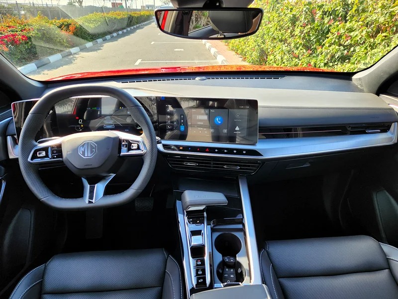 2024 MG One COM Mid Option SUV Orange Black GCC Specs