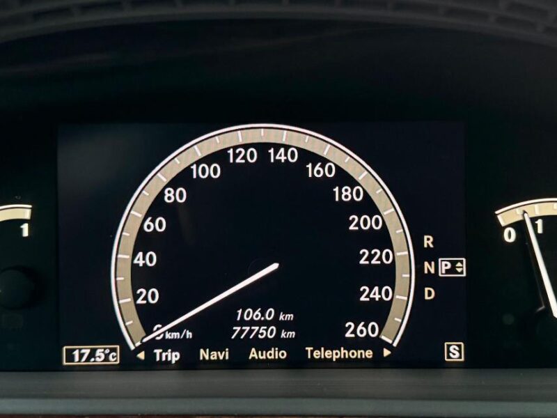 2006 Mercedes-Benz S 550 5.5 Liters 8 Cylinders V8 Engine Black