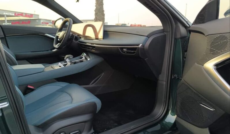 2024 MG MG7 1.5-liter turbocharged 4-cylinder Engine Black Green