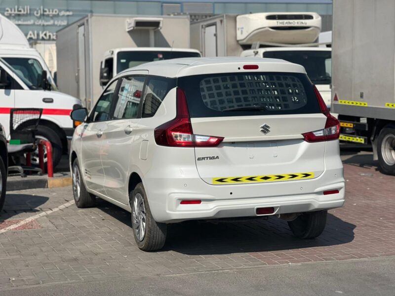2022 Suzuki Ertiga Automatic GCC Specs V4 White Black
